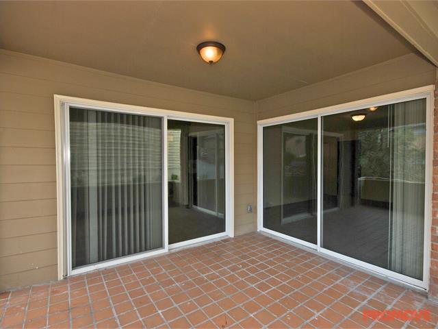 Esquire Apartments Image 8