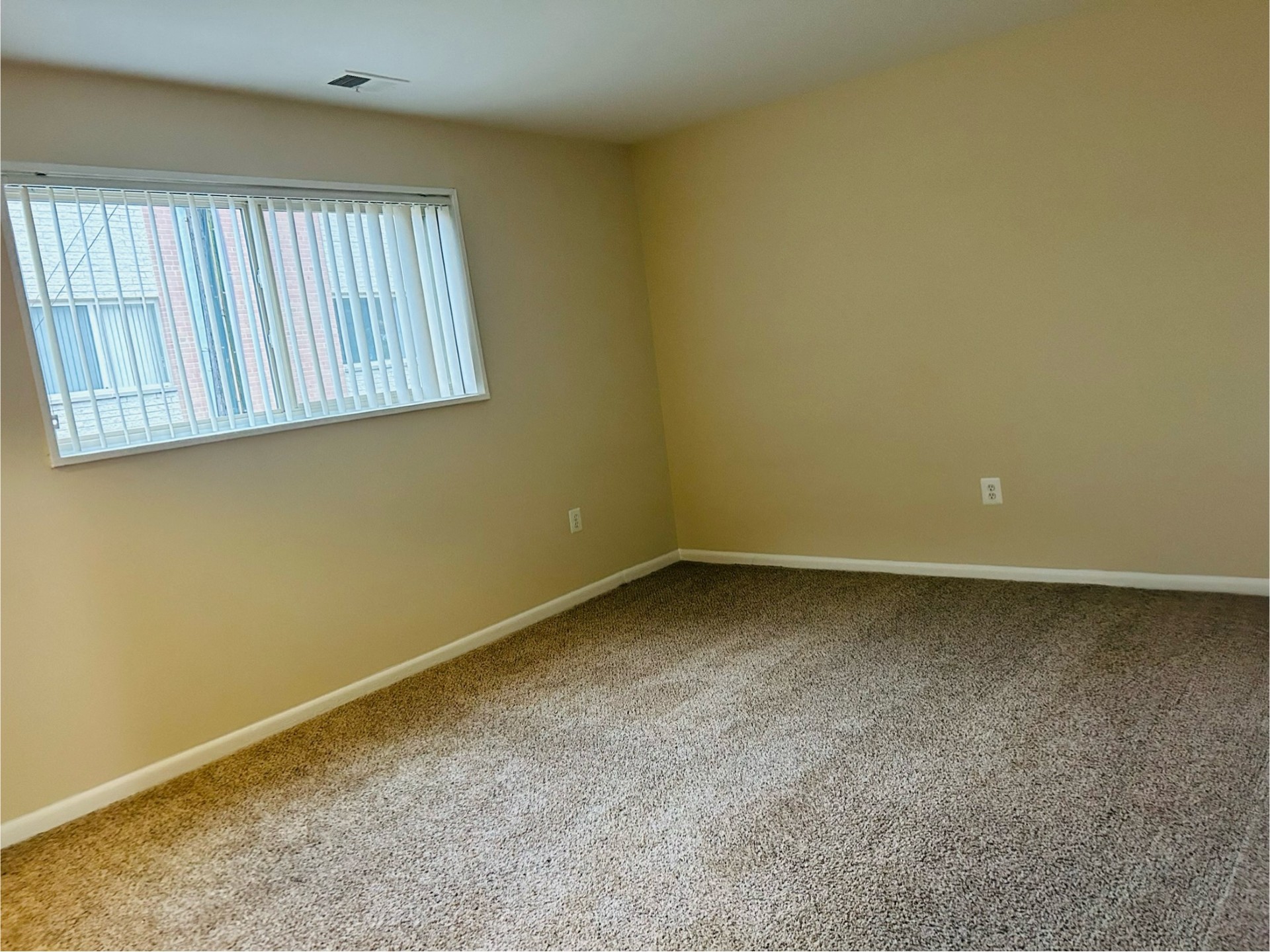 Summit Crest Image 64