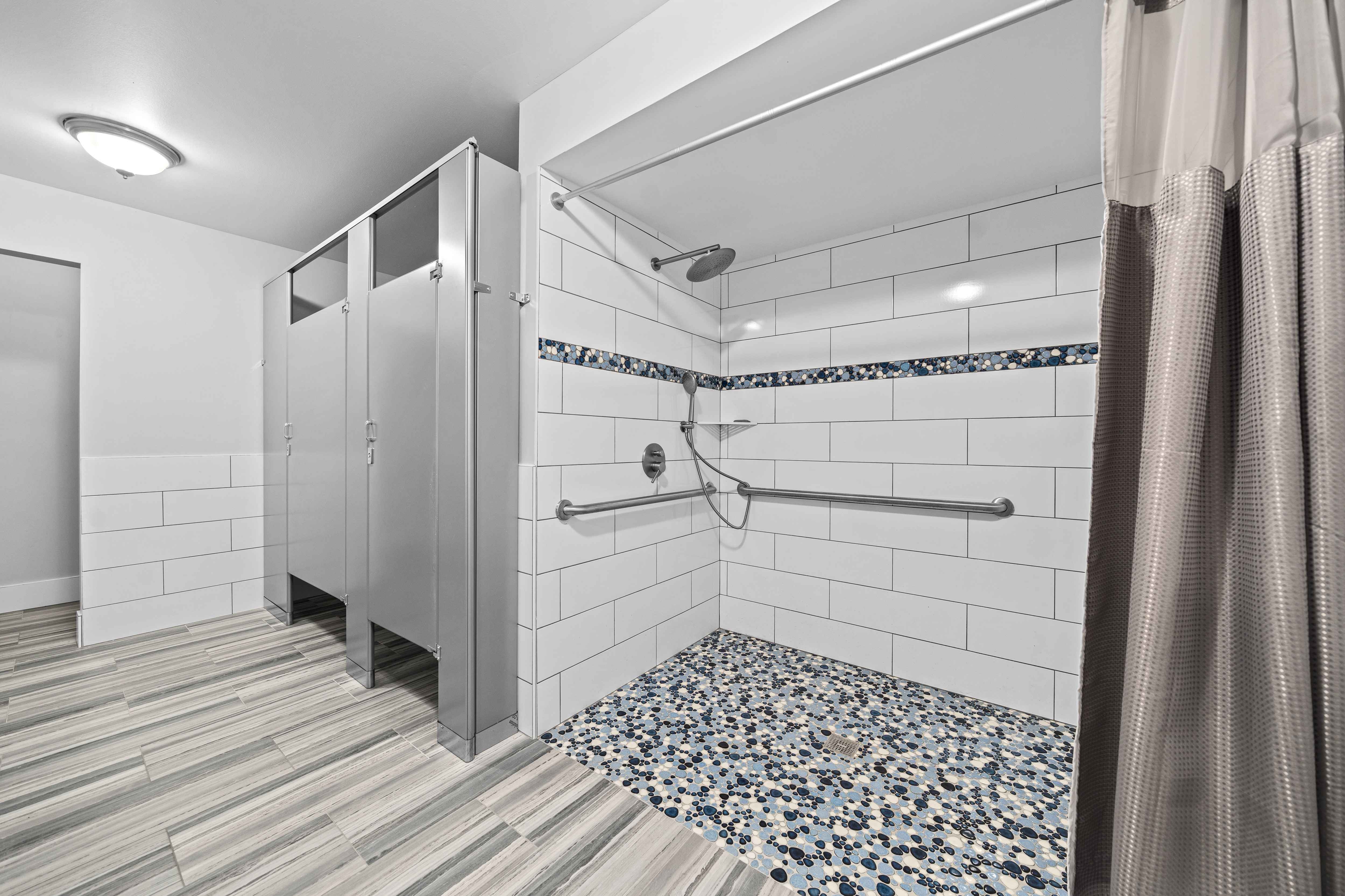 The Reserve at Prentiss Pointe Apartments in Harrison Township