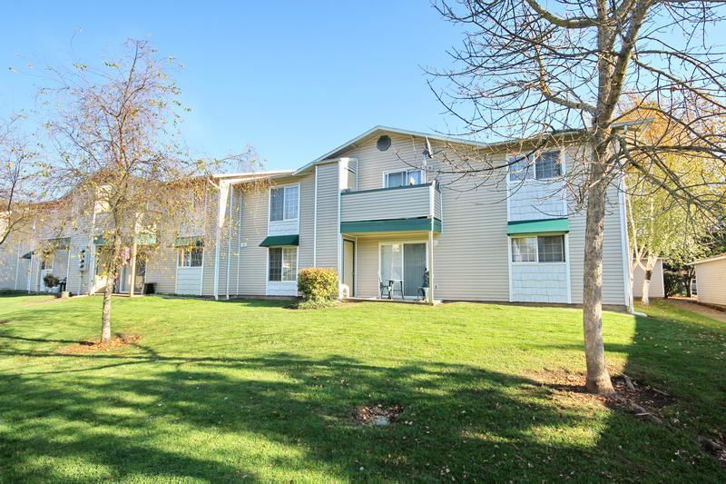 Market Place Apartments Image 11