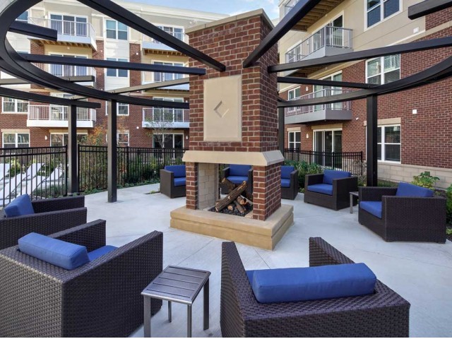 AMLI Deerfield Image 2