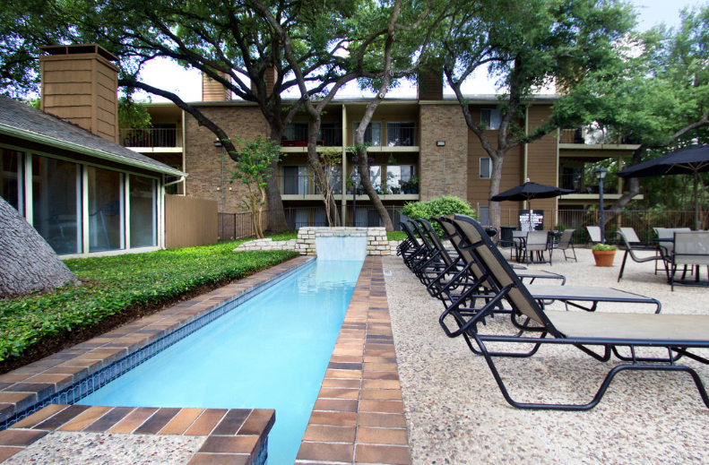 Villas of Oak Creste Image 2