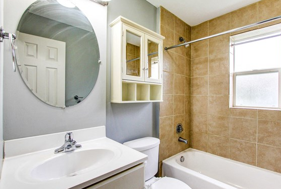 Lincoln Crossings Image 6