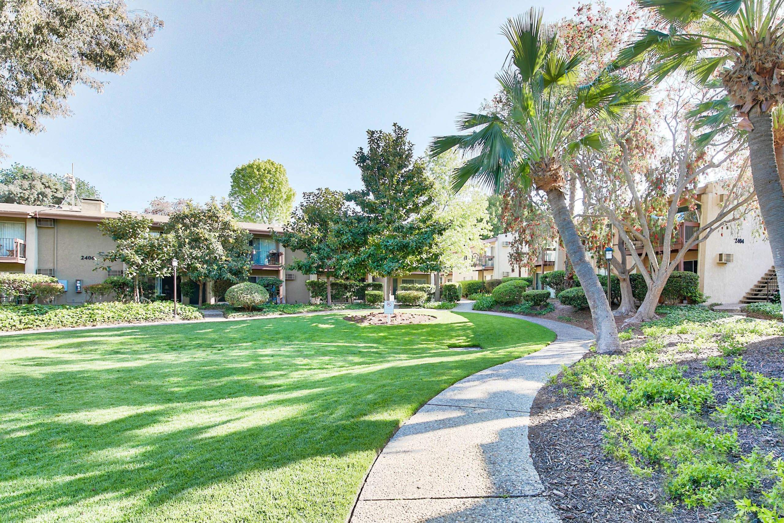 Mediterranean Village Costa Mesa Image 5