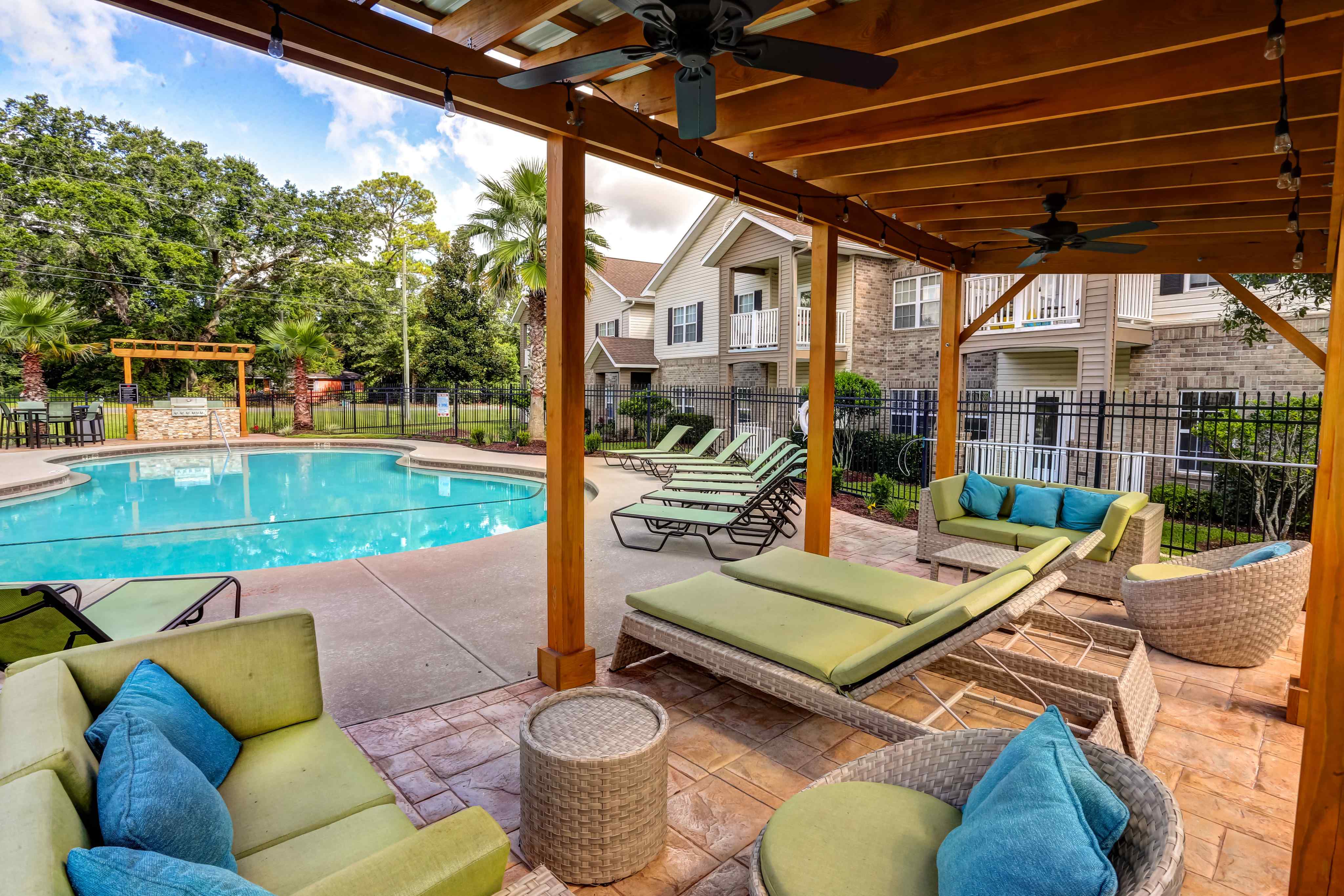 Majestic Oaks Image 1