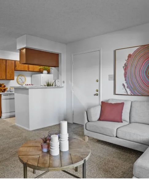 Double Tree Apartments Image 4