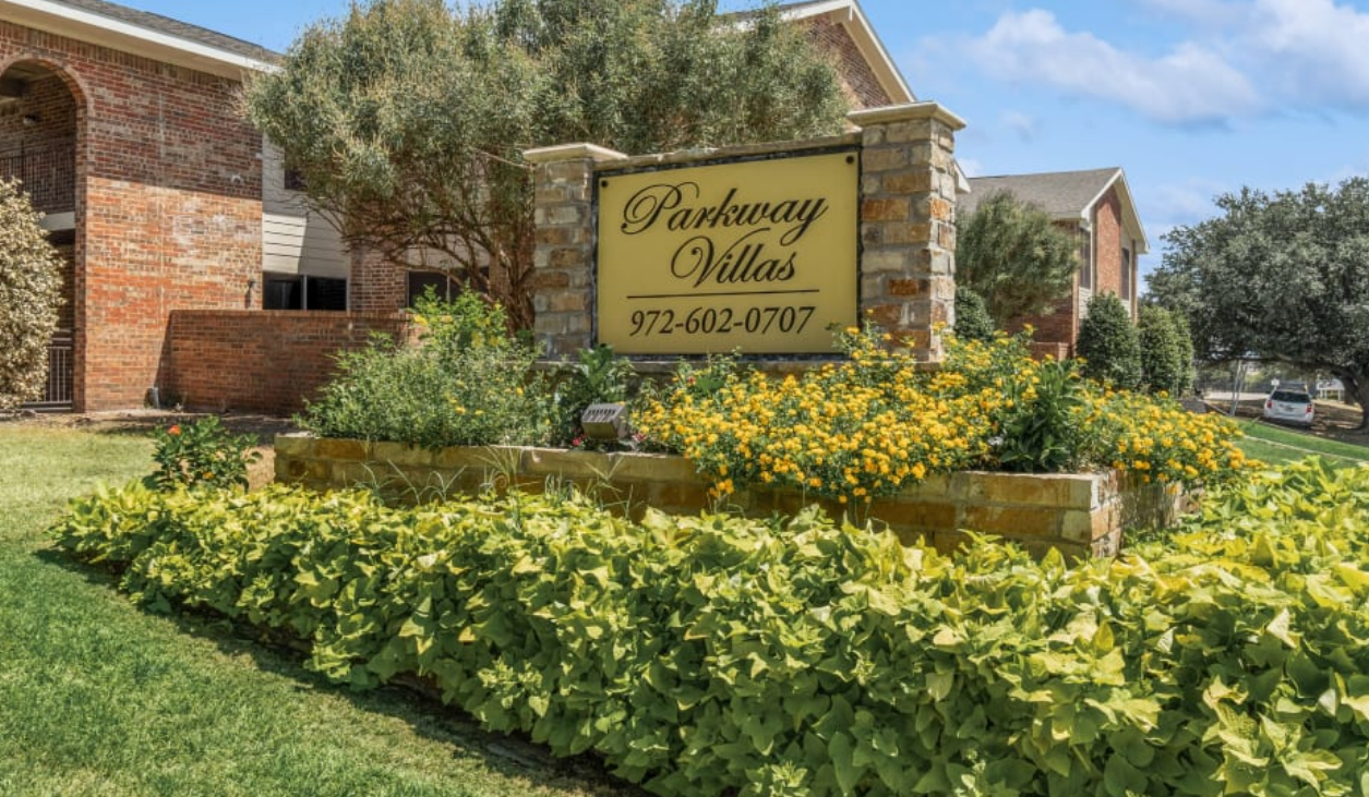 Parkway Villas Image 2