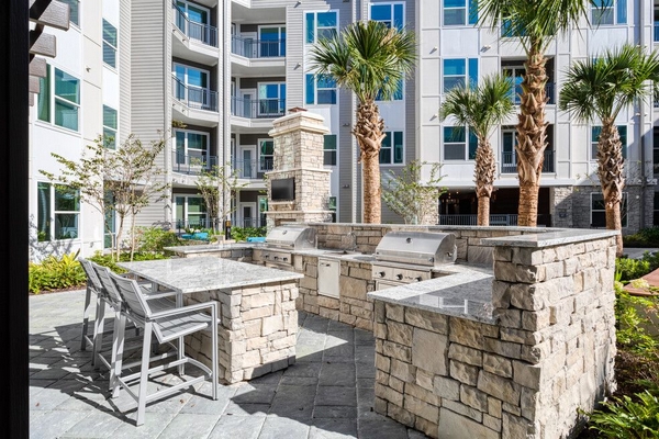 Allure on Parkway Image 24