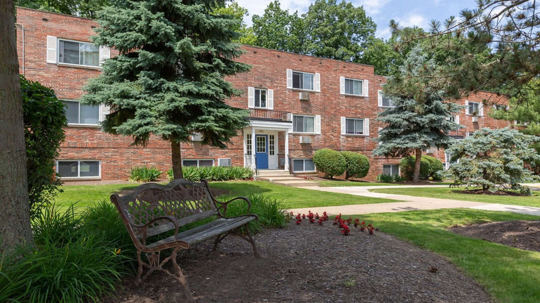 Kensington Club Image 1