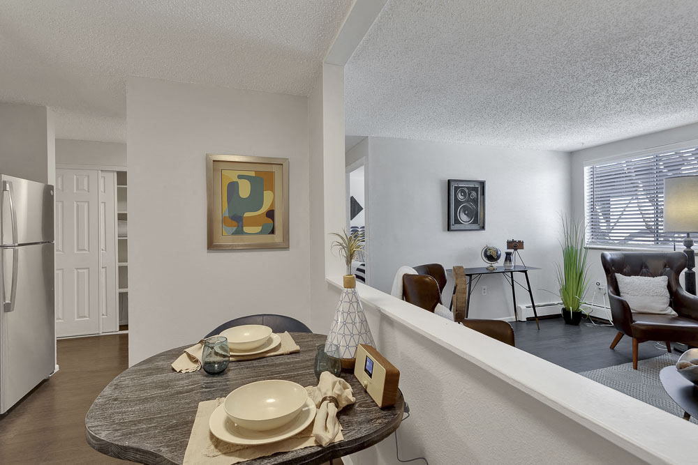 1430 Humboldt Image 5