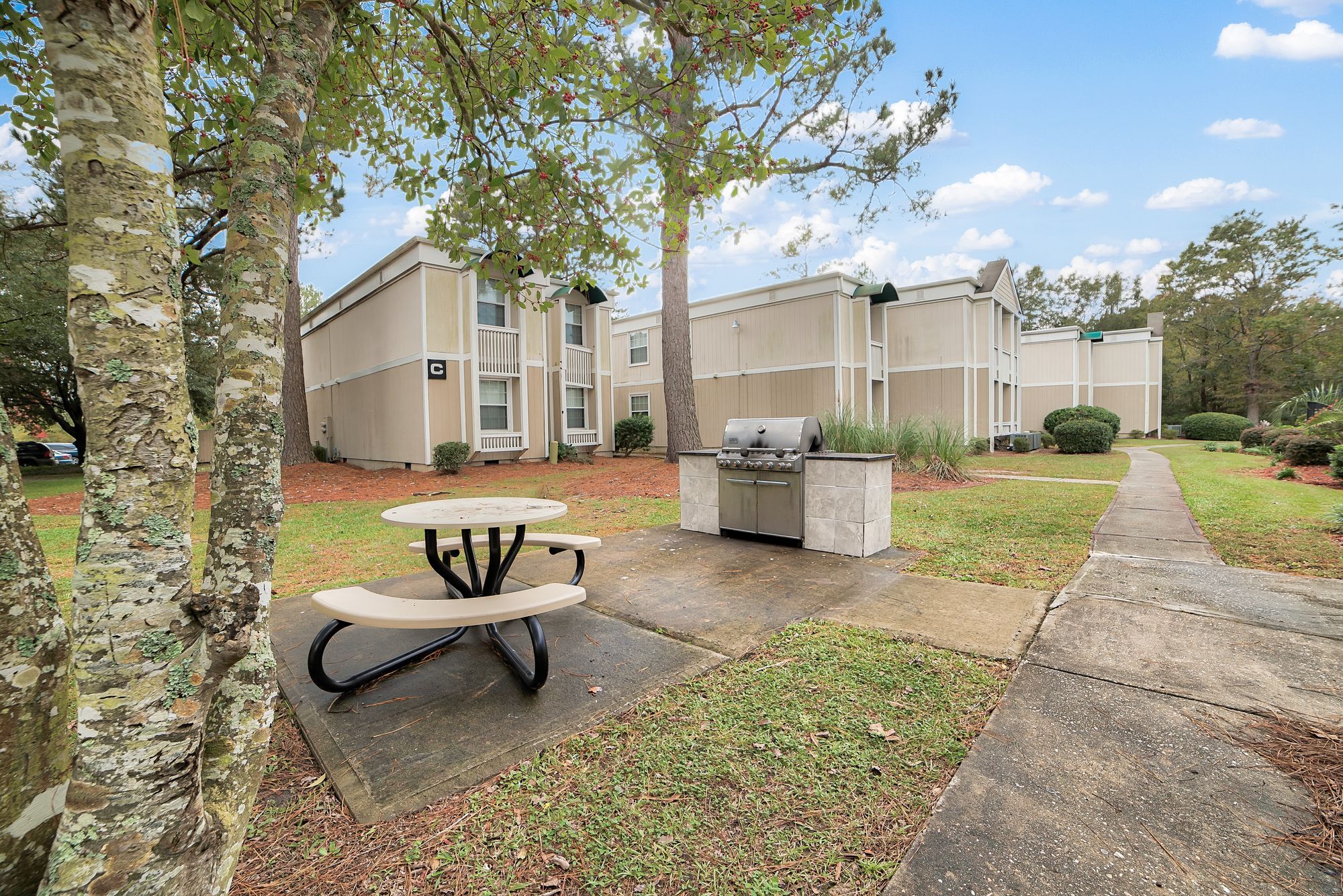 Patriot Place Apartments Image 14