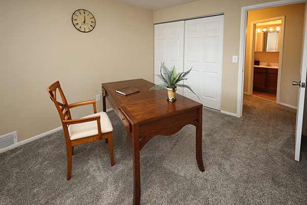 Willoughby Hills Towers Image 9