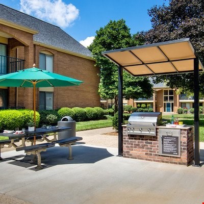 Hurstbourne Grand Apartments Image 90