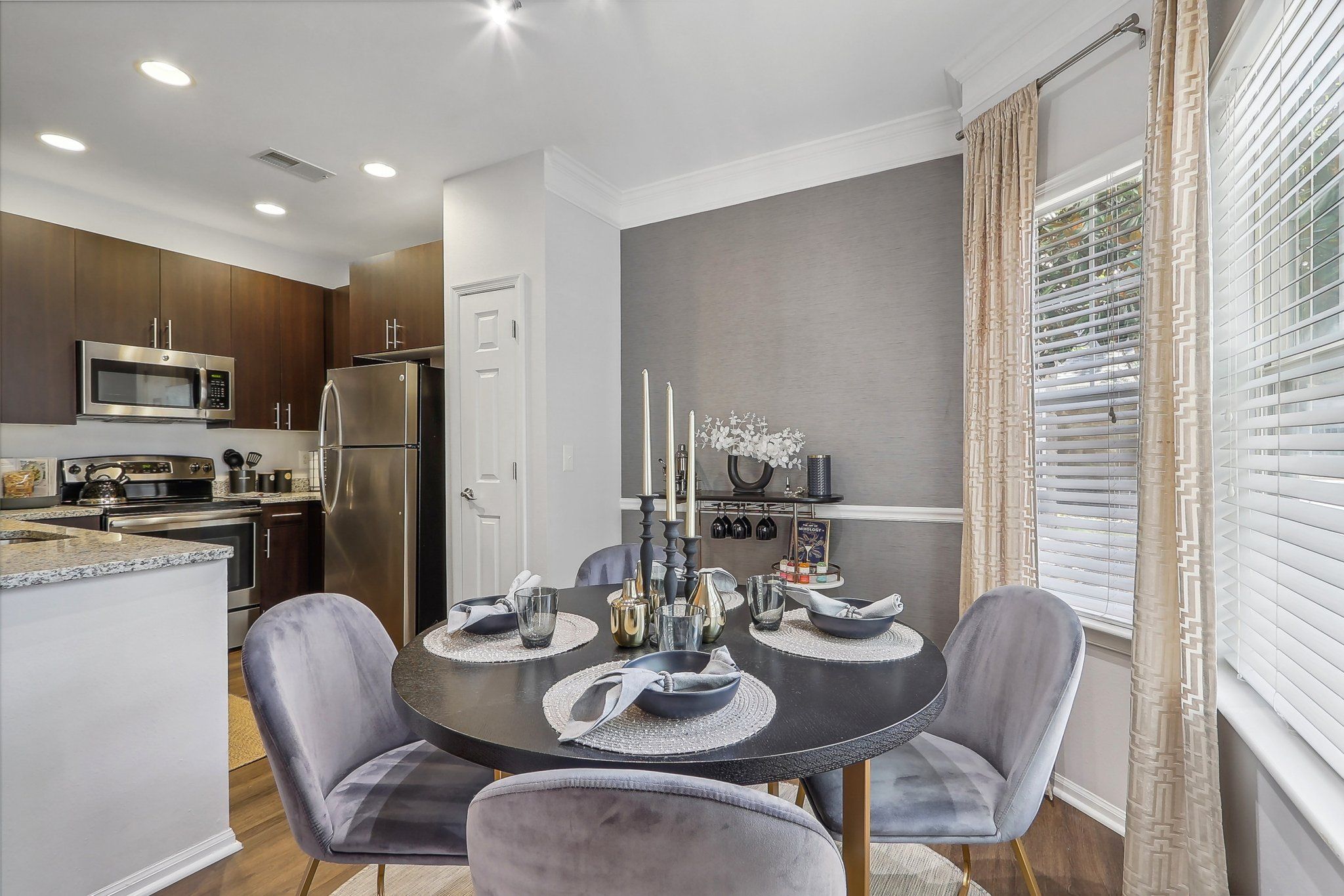 Lincoln at Fair Oaks Image 8