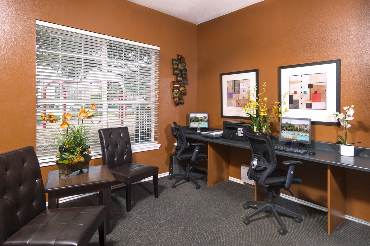 Stoneybrook Apartments & Townhomes Image 15