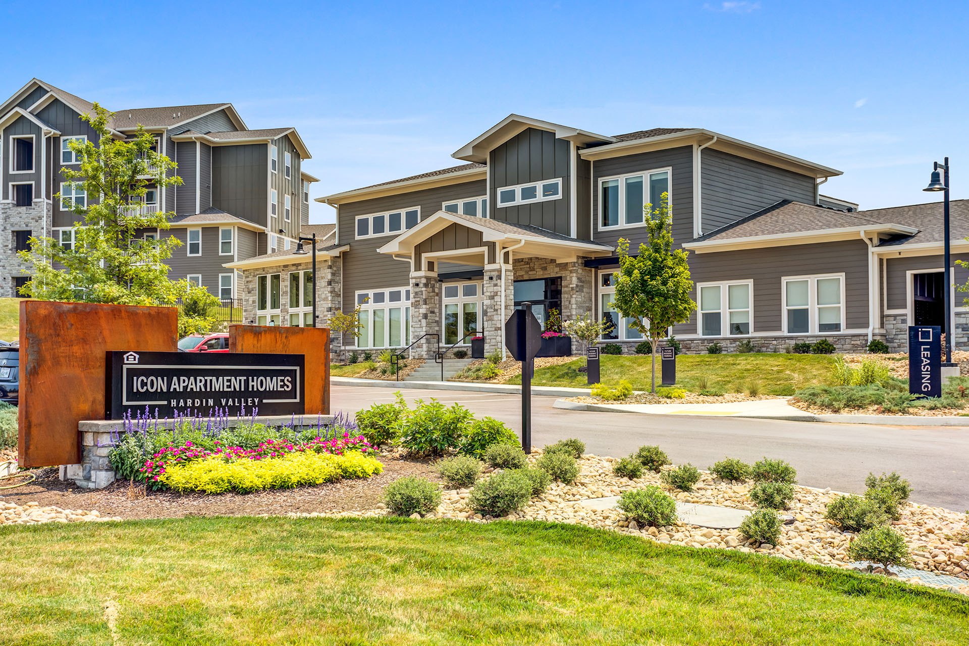 Icon Apartment Homes at Hardin Valley Image 21