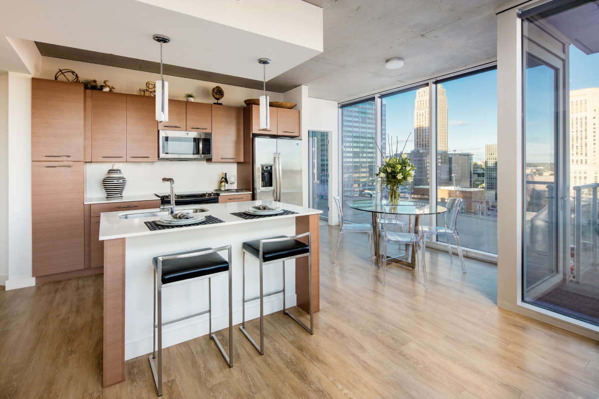 One Light Luxury Apartments Image 16