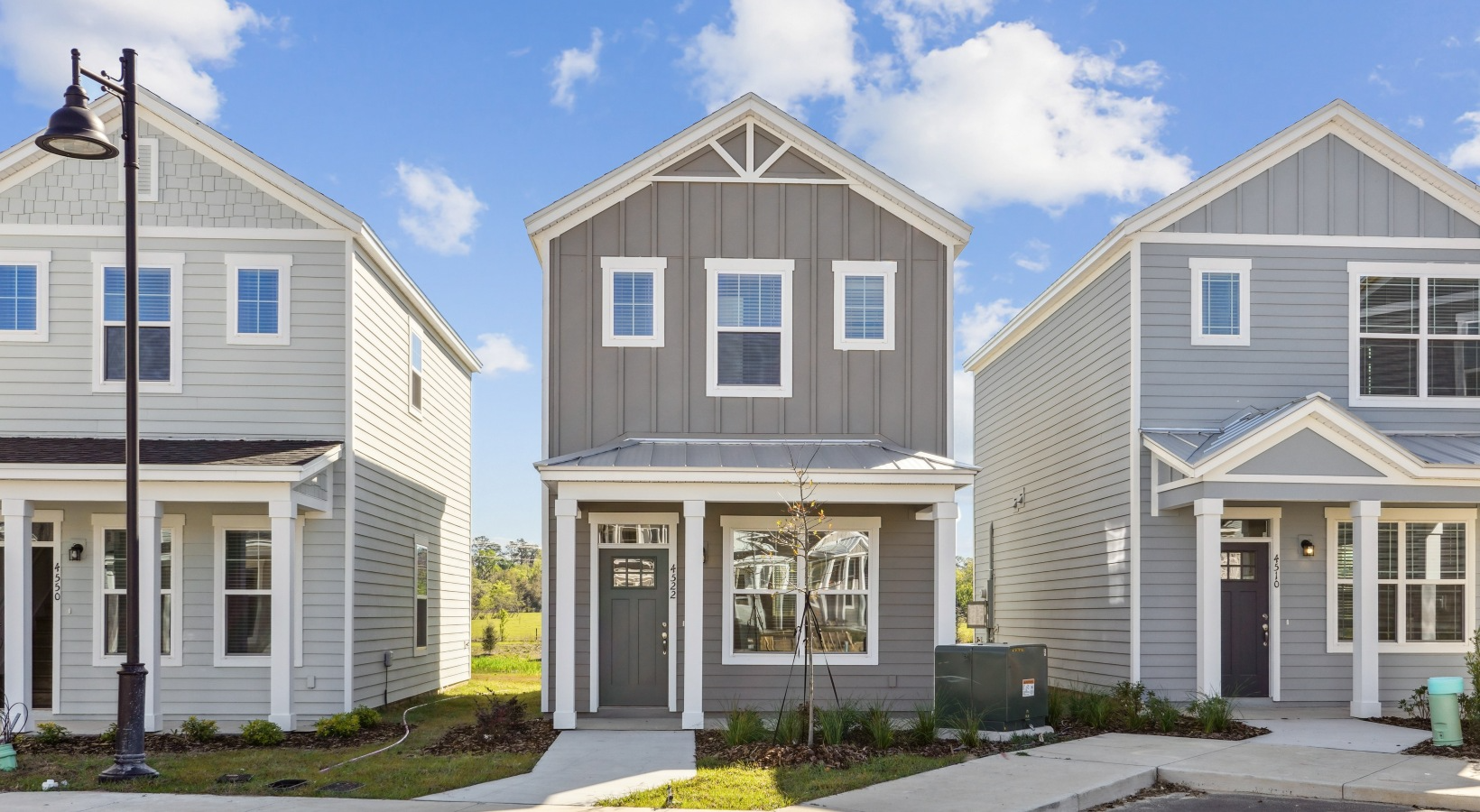 Oak Isle Cottages Image 1
