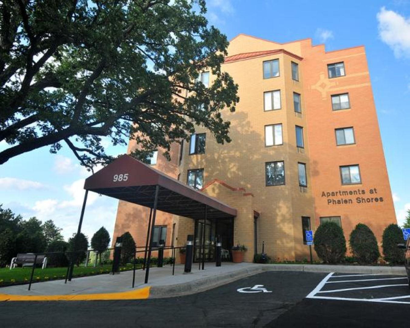 Phalen Shores Image 1