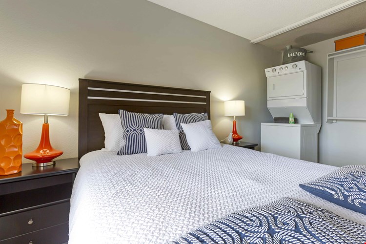 Autumn Creek Apartments OLD Image 14