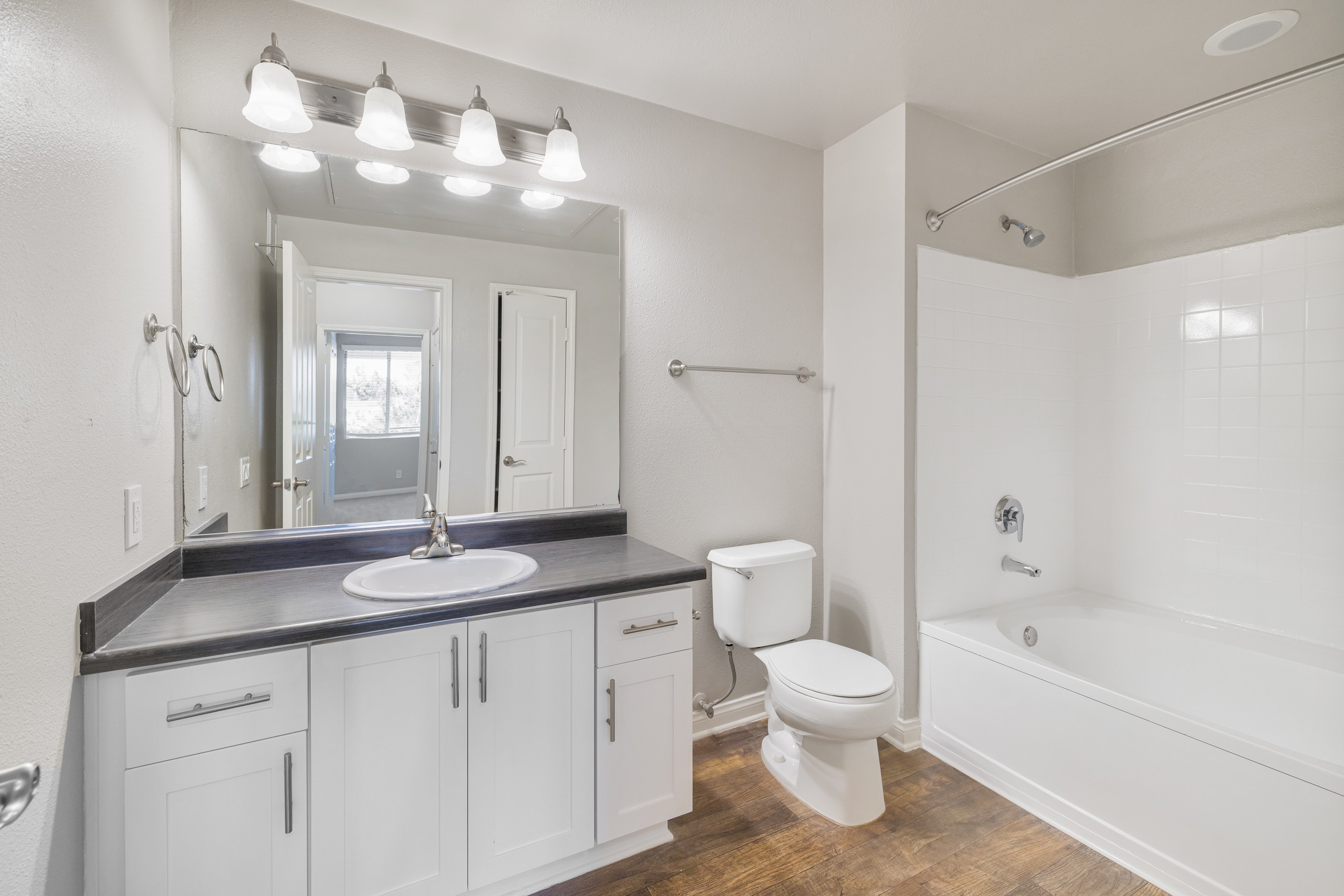 Alize Apartment Homes Image 16