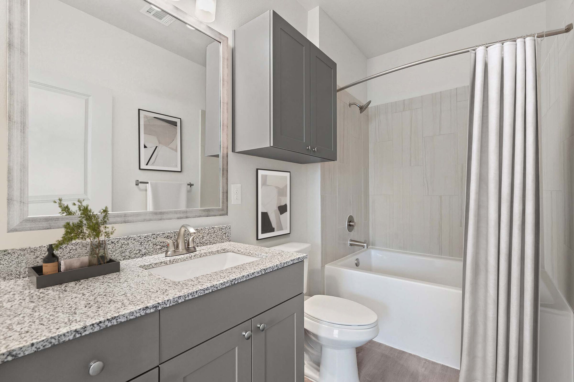 Camden Leander Image 13