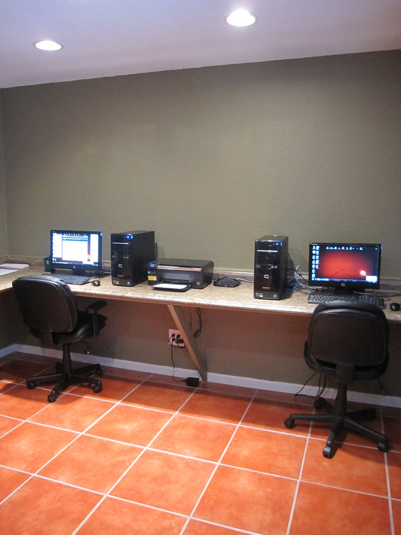 Shores Apartments Image 4