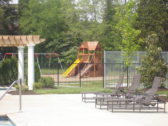 Lovell Crossing Apartments LLC Image 5