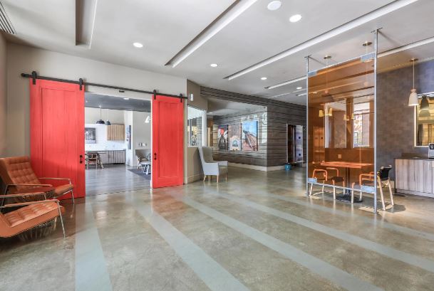 TwentyOne 01 on Market Image 4