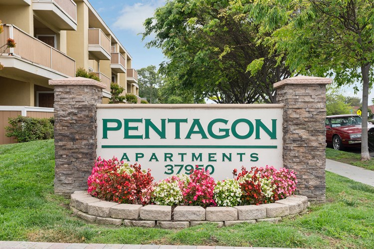 Pentagon Apartments Image 21