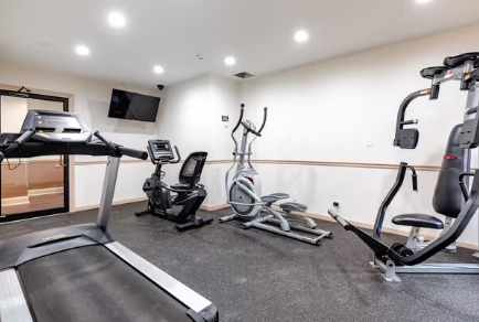 Orchard Lakes  Image 3