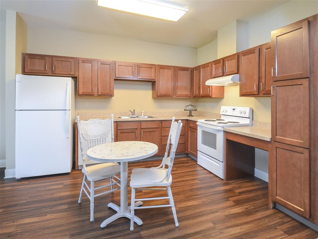 Senior Homes of Findlay Image 7