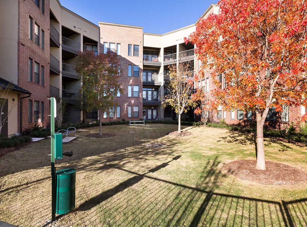 AMLI West Plano Image 22