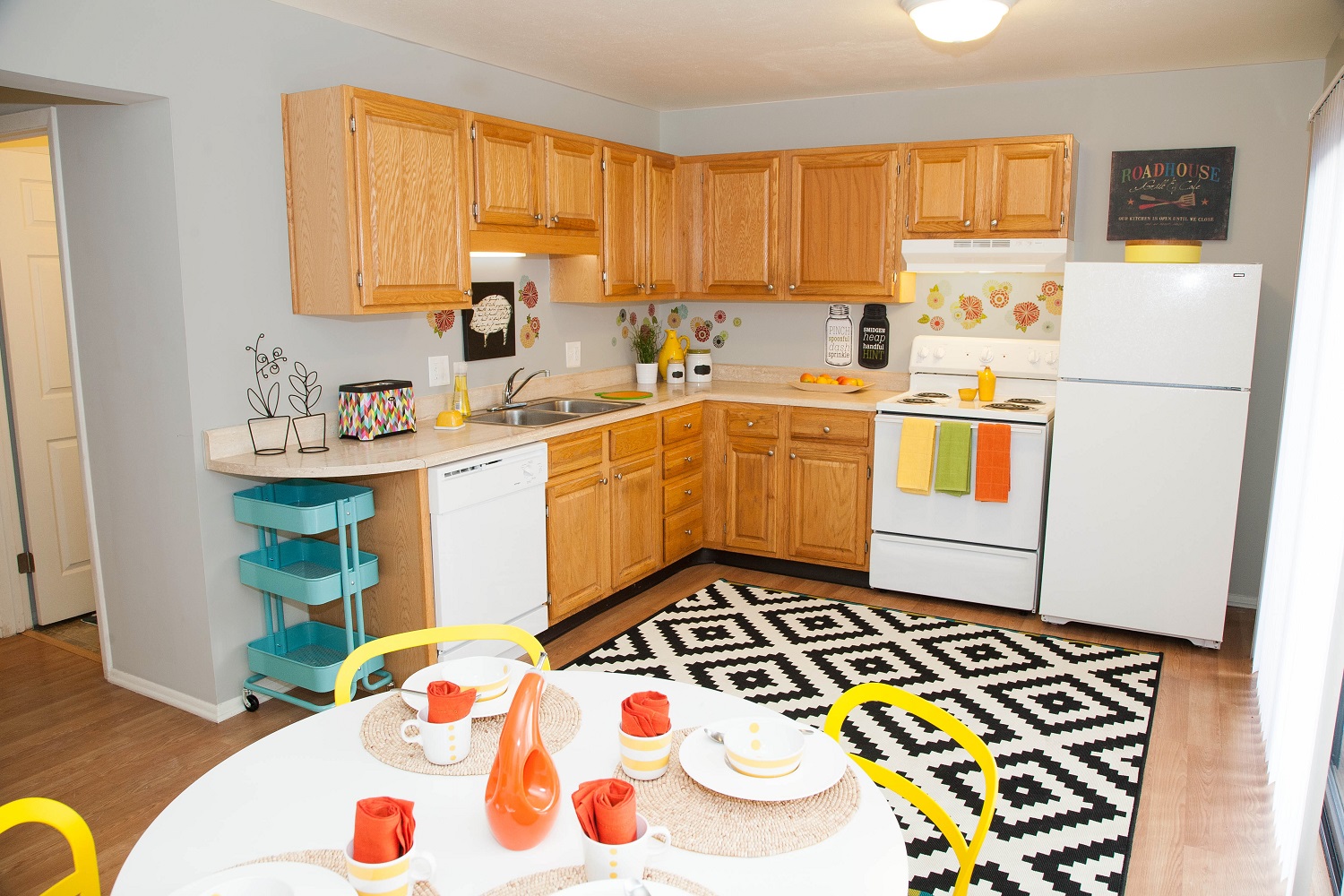 Kingston Square Apartments Image 8