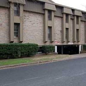 Castle Arms Apartments Image 1