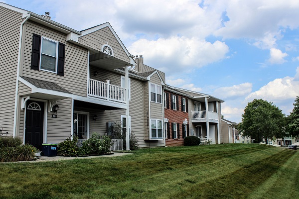 Newtown Place Apartments Image 2