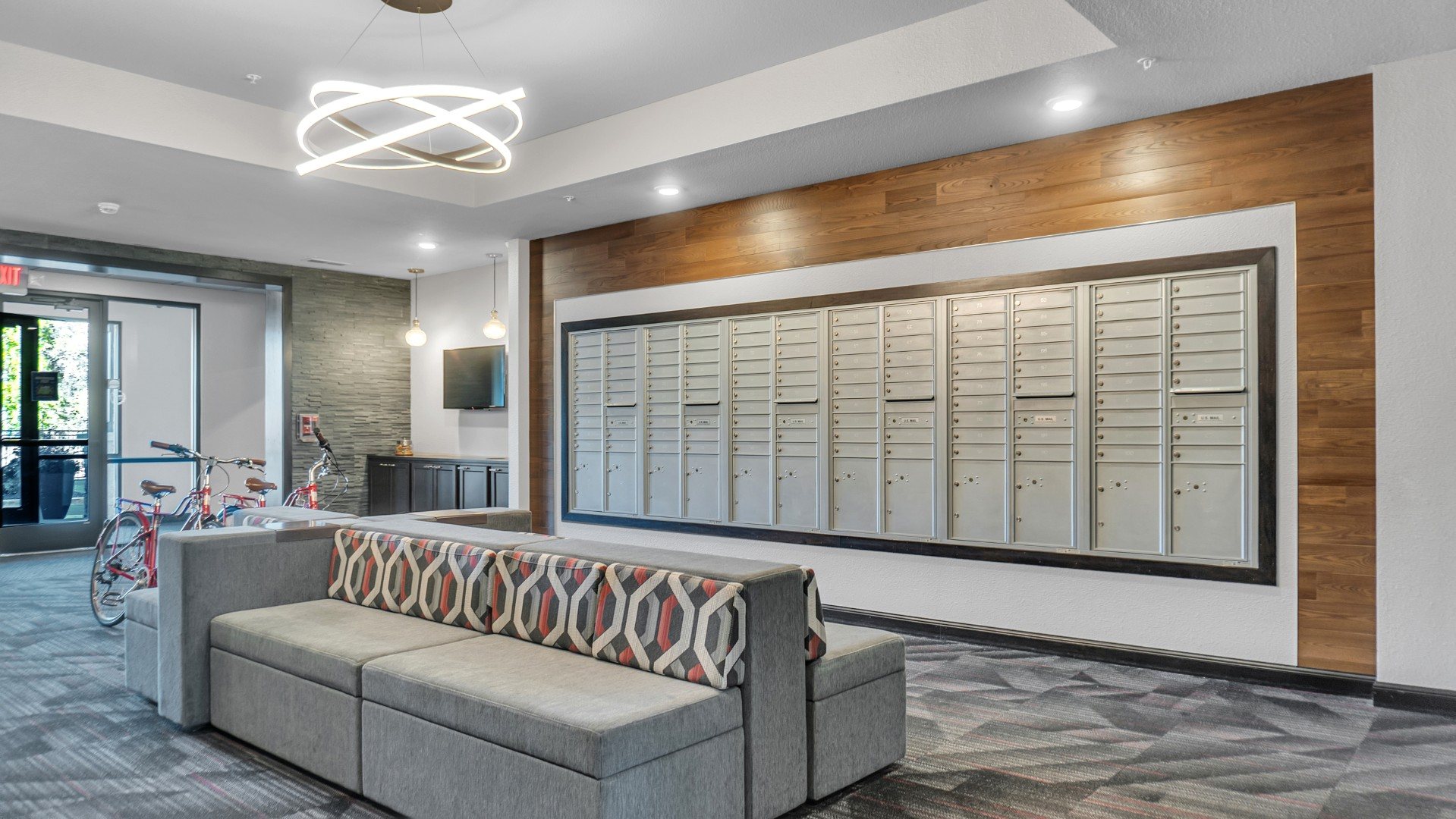 Overlook on the Creek Image 4