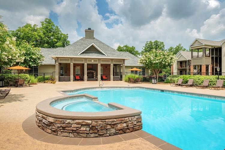 Huntington Chase Image 1