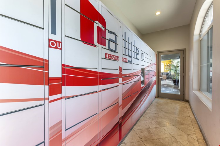 Carlyle at South Mountain Apartments OLD Image 33