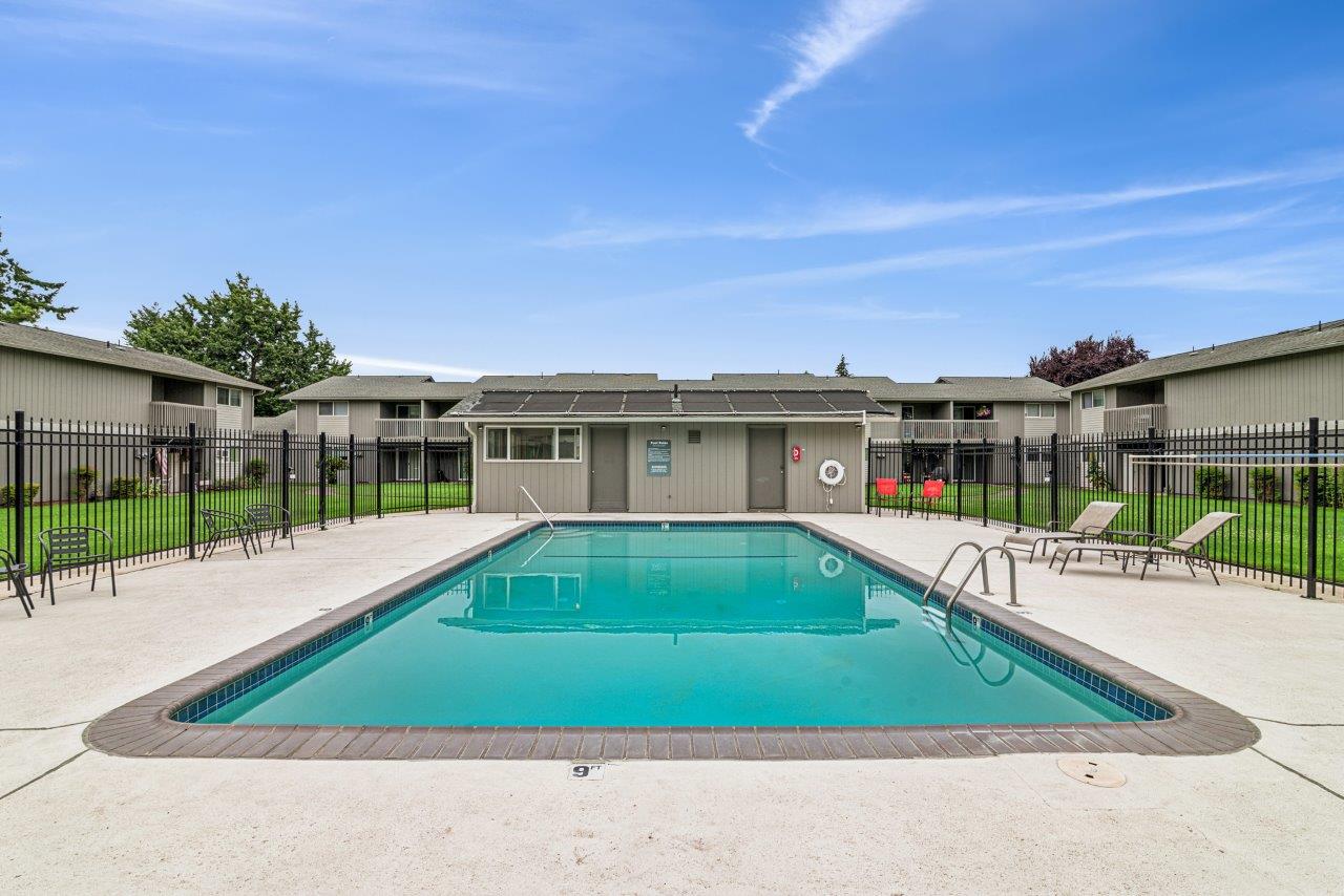 Sequoia Apartments Image 2