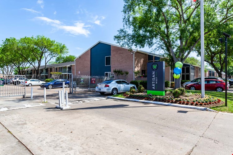 Artisan West Image 1