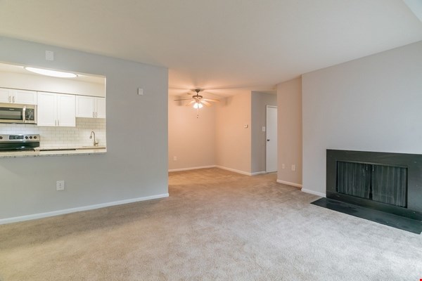 Ramblewood Village Image 9