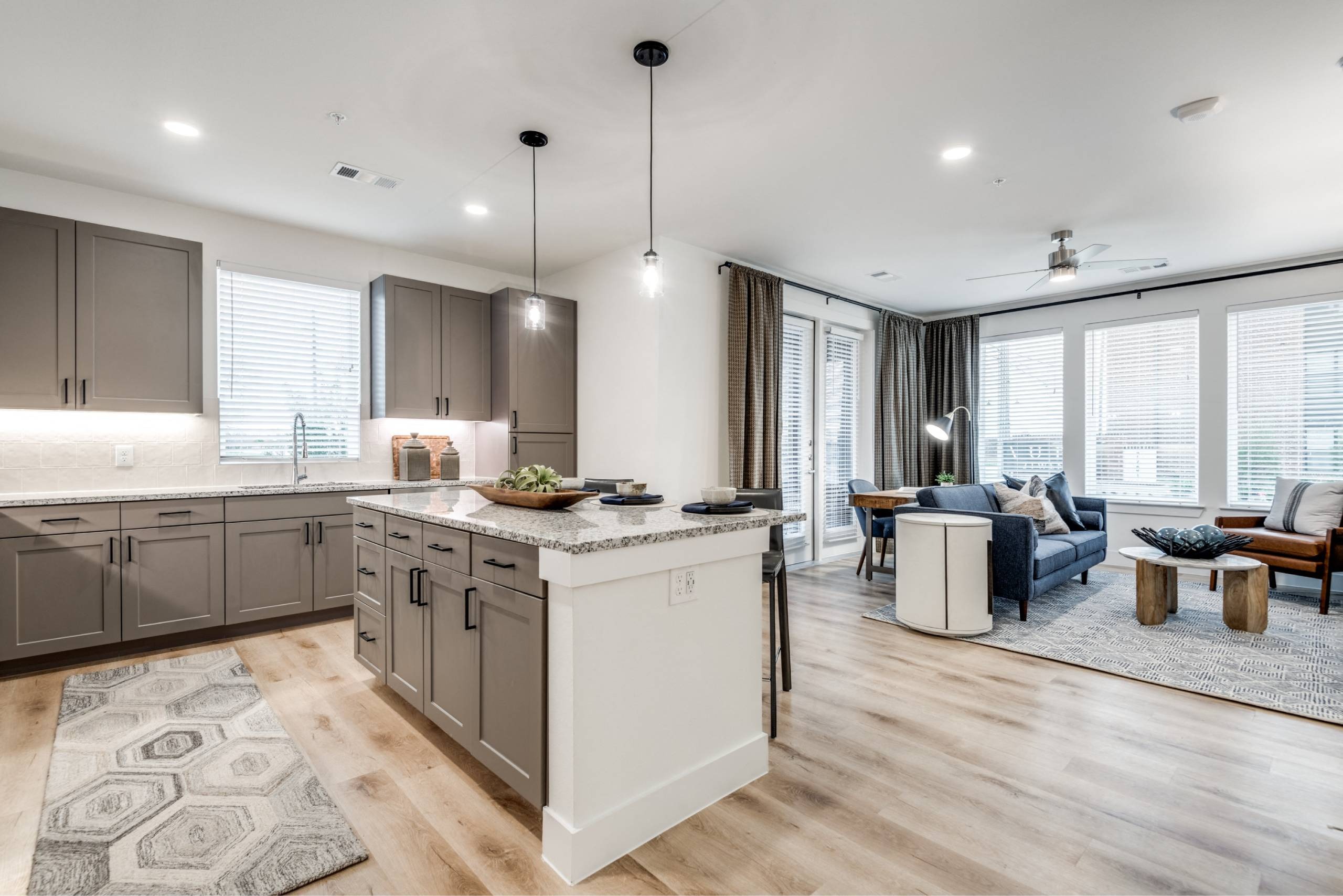 Vero McKinney Image 11