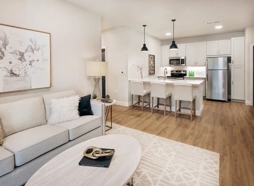 44 West Luxury Living Image 3