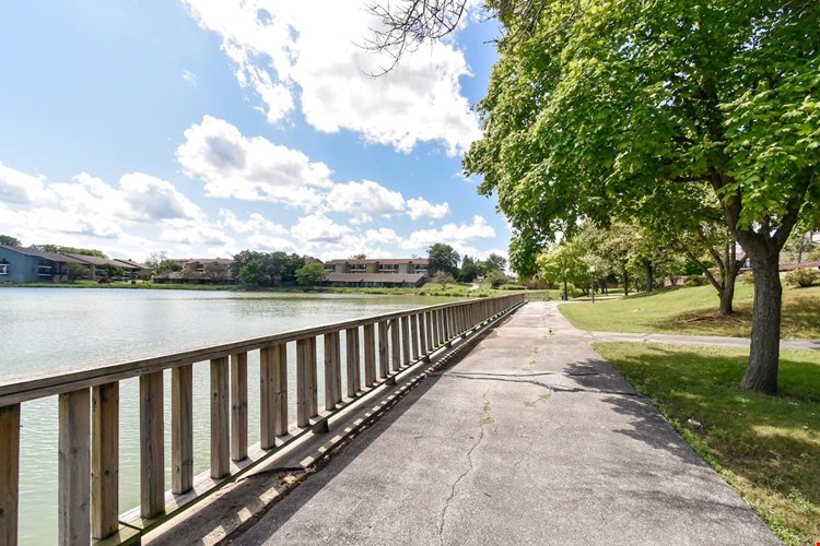 Harbor Pointe Image 5