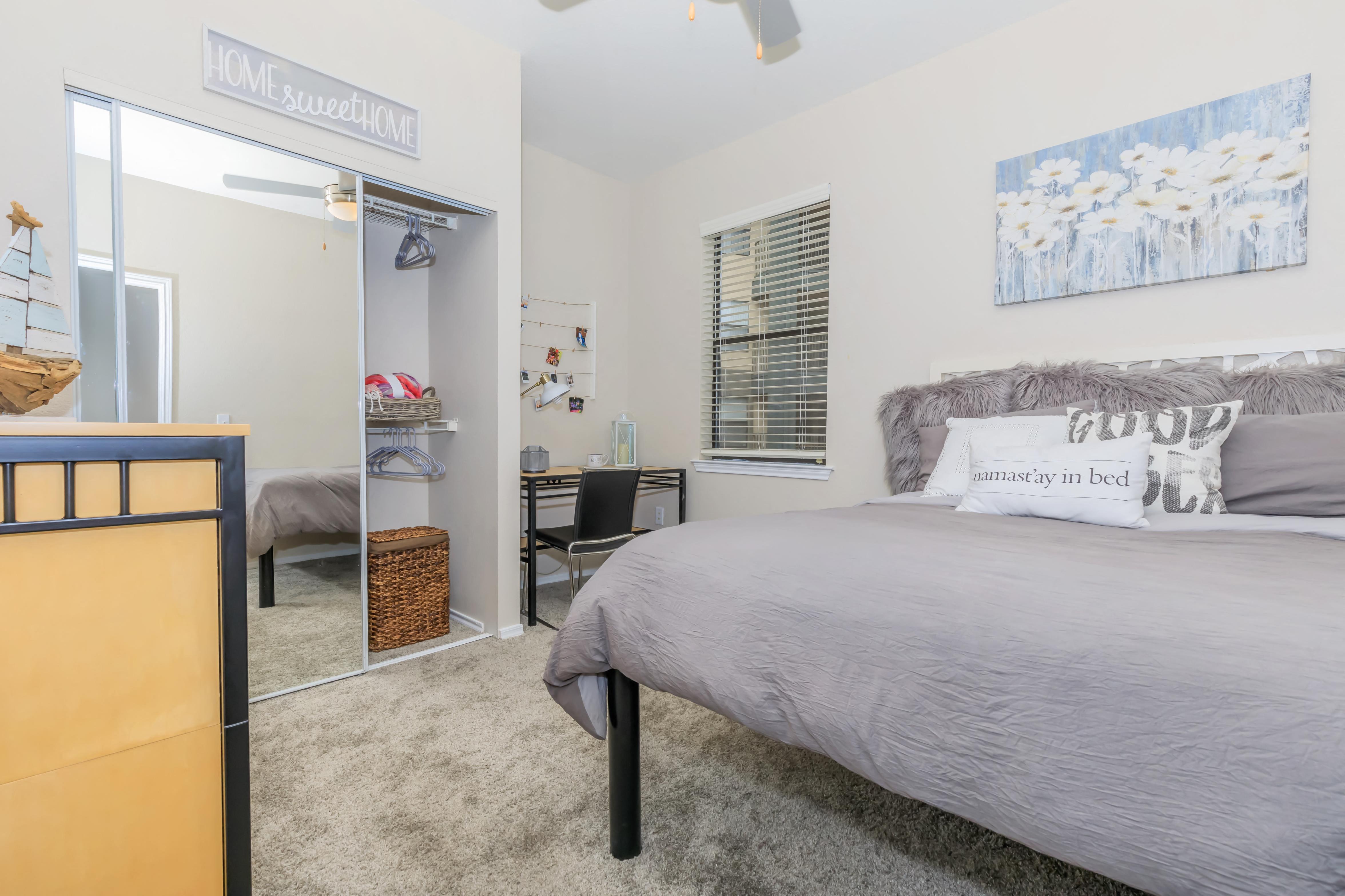 Riverwalk Luxury Apartments Image 8