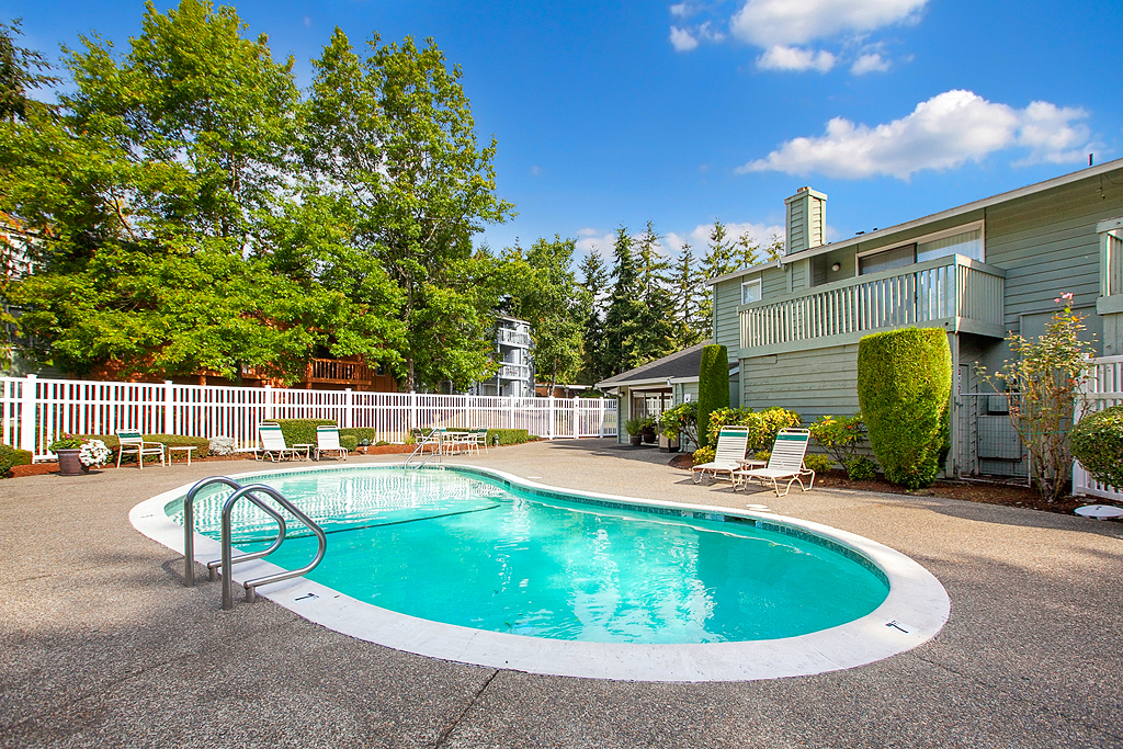 Chelsea by the Bay Image 19