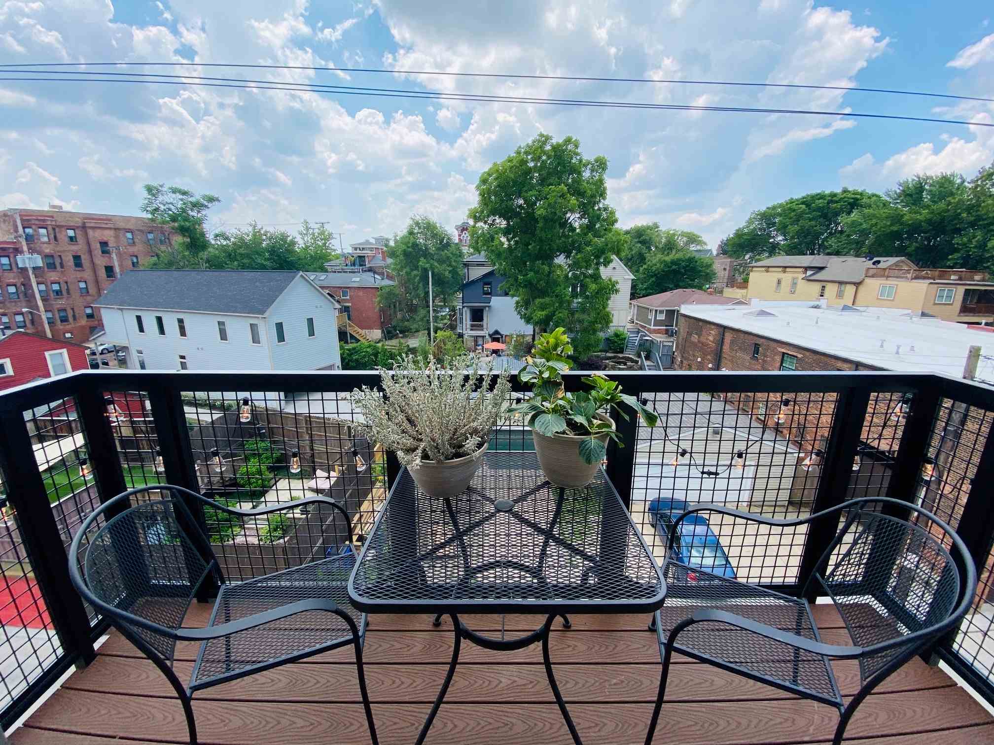 Clinton West Luxury Apartments Image 3