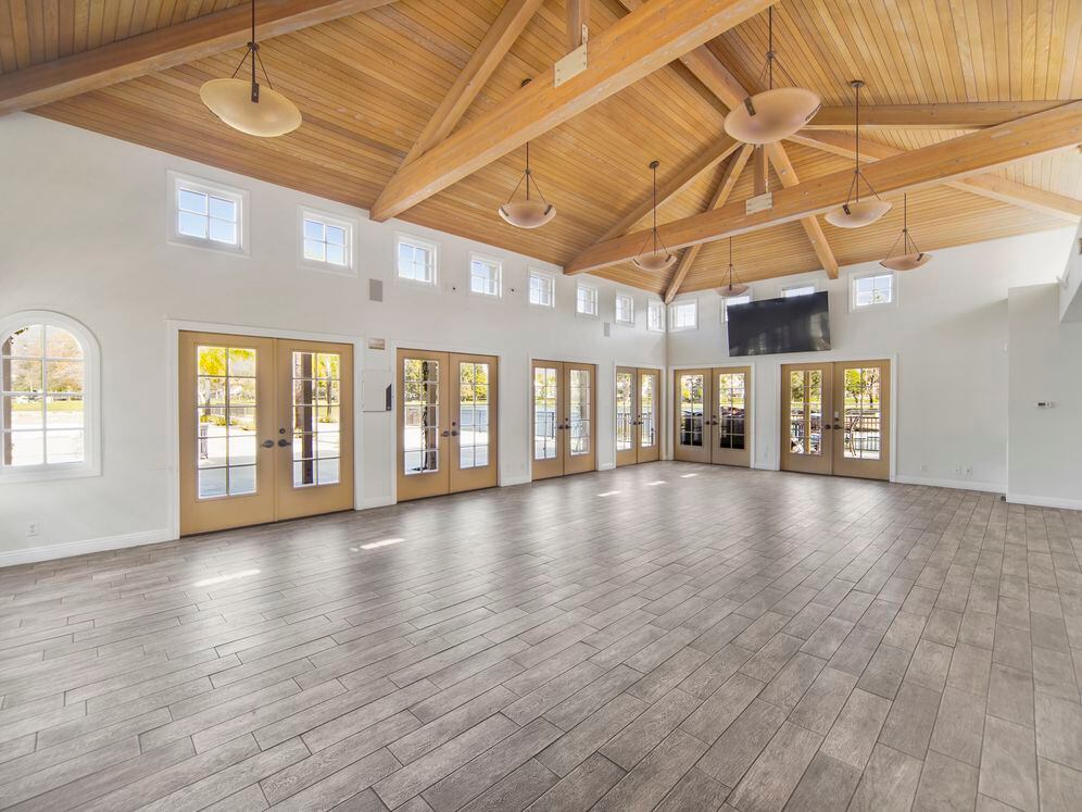 Residents have access to the Fiesta and Vista Room, perfect for hosting events