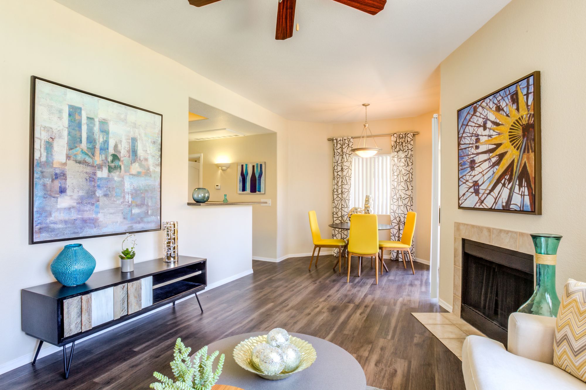 Tresa at Arrowhead Apartment Homes Image 24